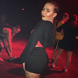 Black cropped hoodie